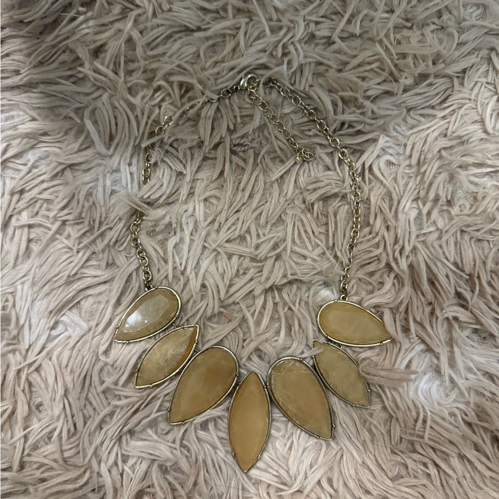 Elegant Gold and Cream Statement Necklace